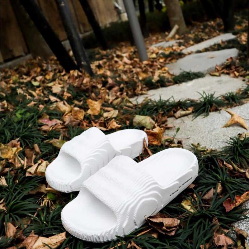 Dép Adidas Adilette 22 Slides Crystal White