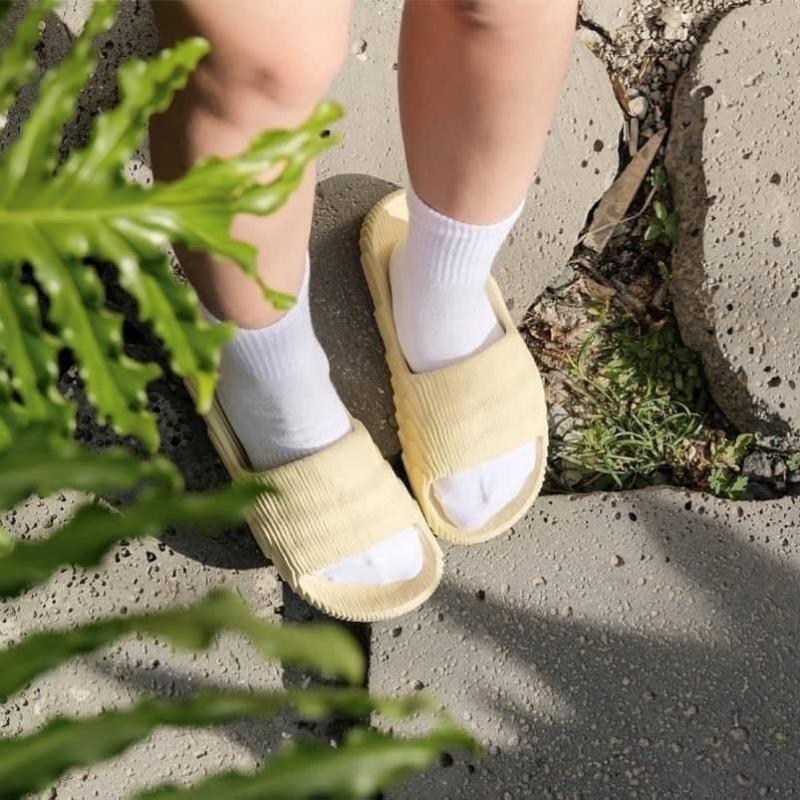 Dép Adidas Adilette 22 Slides 'Desert Sand'