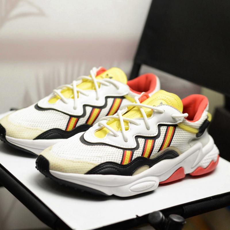 Giầy Adidas Ozweego Sample