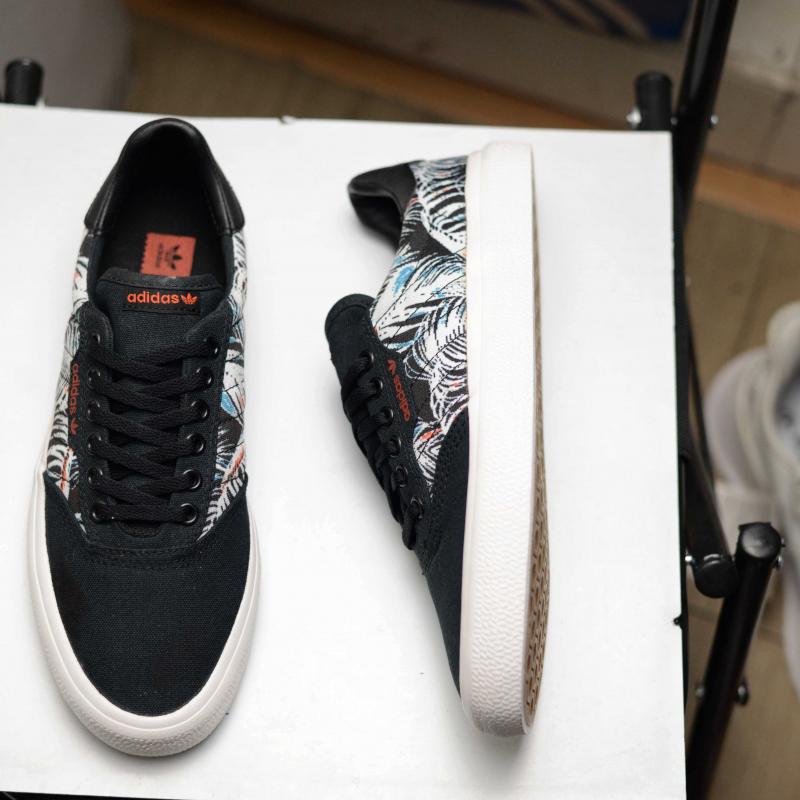 Giầy Adidas Originals 3MC