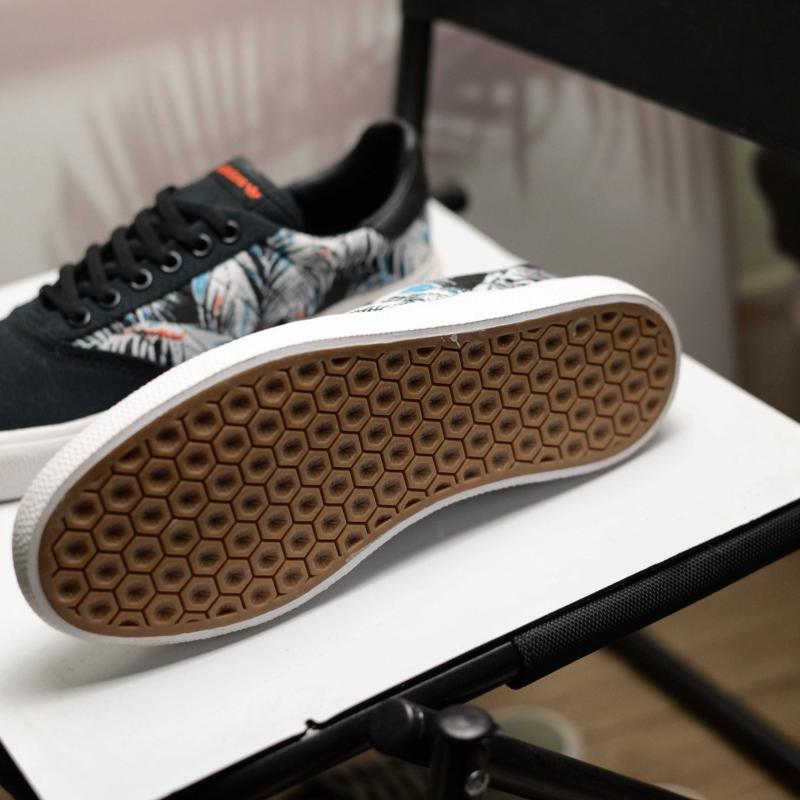 Giầy Adidas Originals 3MC