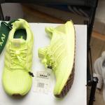 Giày Das Ivy Park x adidas UltraBoost 'Hi-Res Yellow'