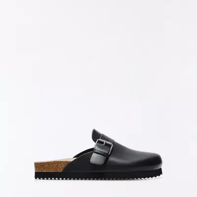 Giầy Bershka Clogs With Buckle Detail