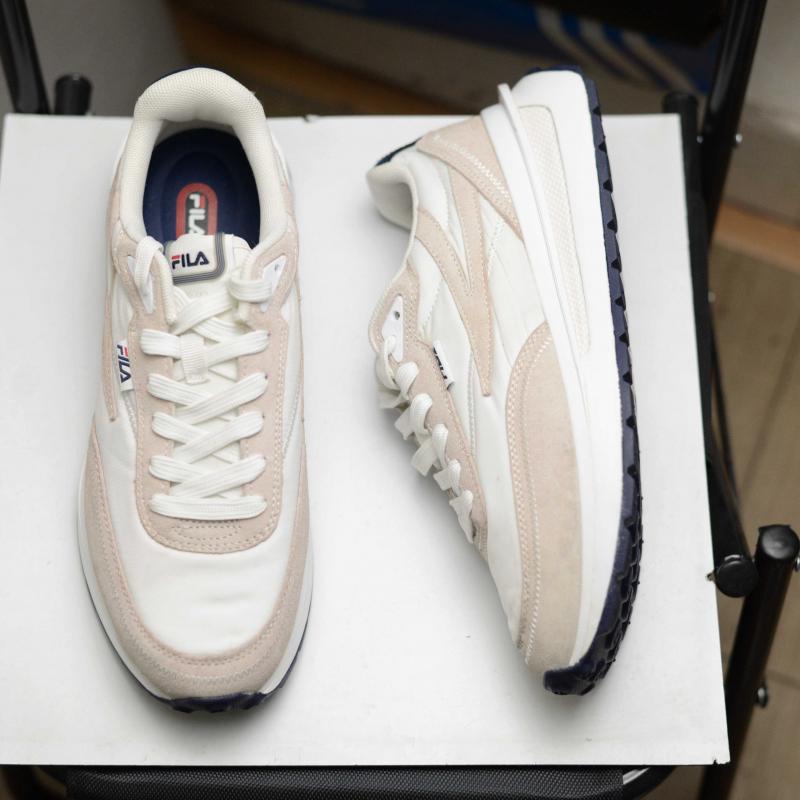 Giầy Fila x BTS V Oakmont TR Shoes White