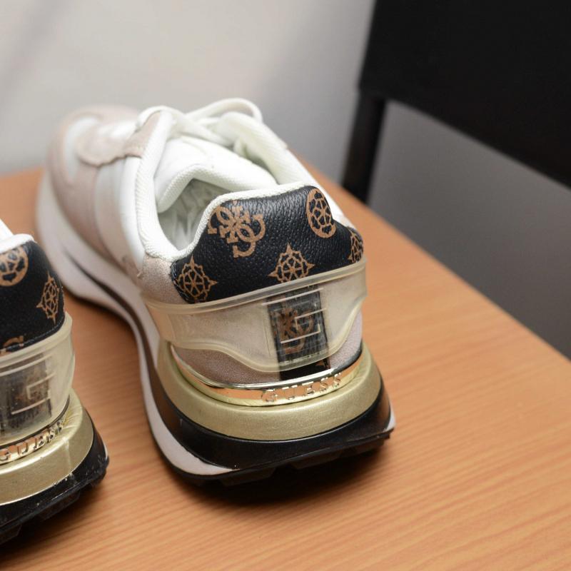 Giầy Guess Trainers