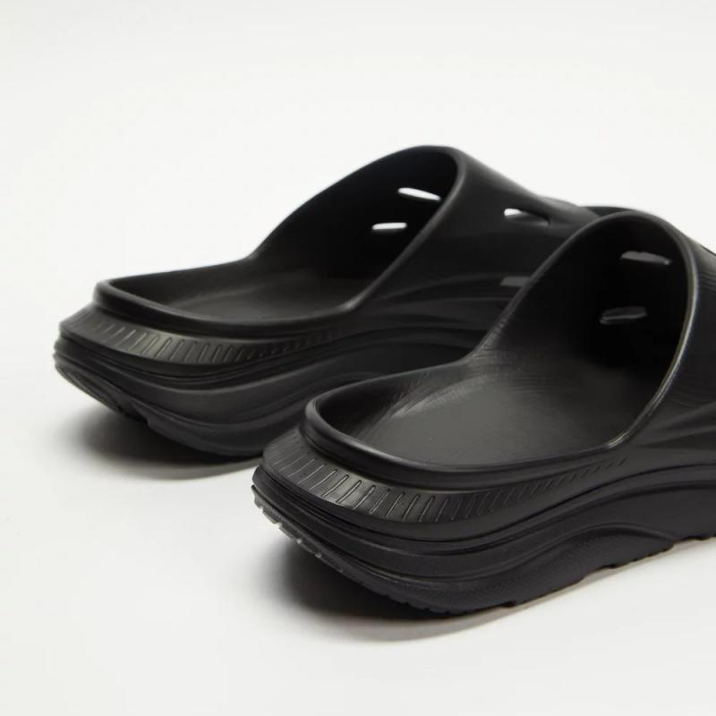Dép Chạy Bộ HOKA Black Ora Recovery Slide 3