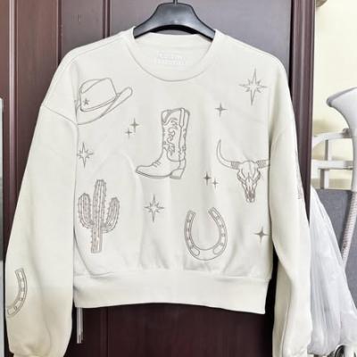 Áo nỉ Croptop ' Love all Cultures'