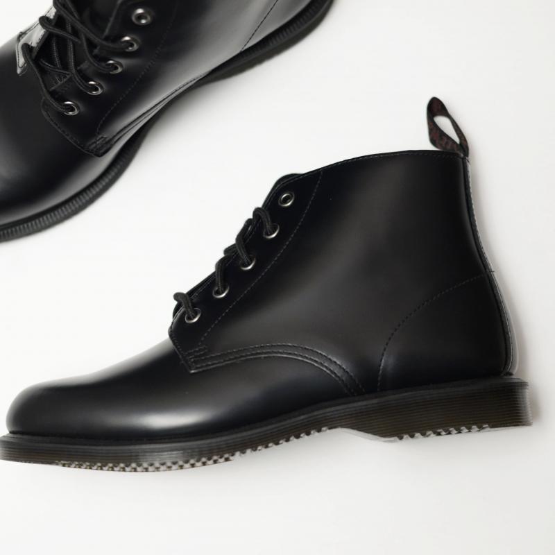 Giầy Dr Martens Chucka