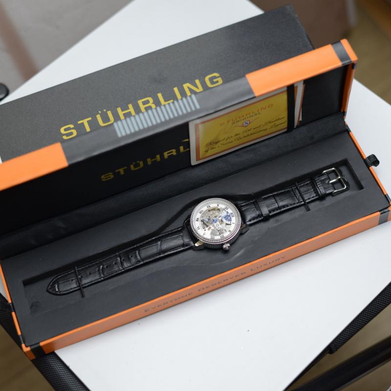 Đồng Hồ Stuhrling Watch