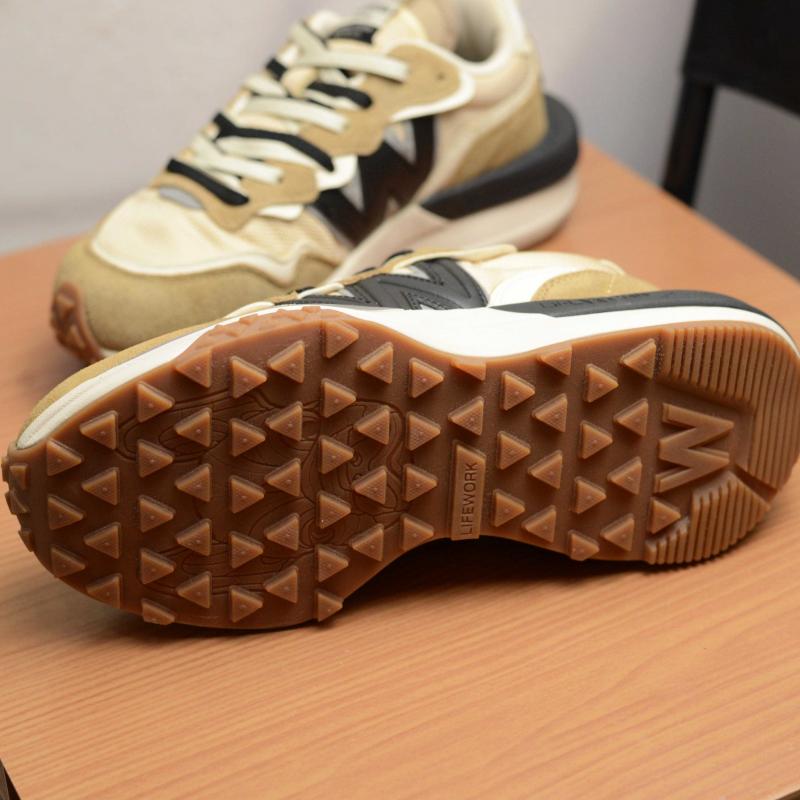 Giầy LifeWork Space Run Runner (Beige )