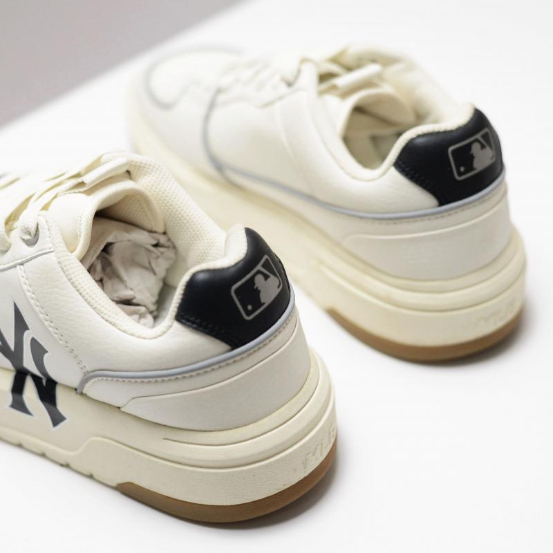 Giày MLB Chunky Liner Low New York Yankees Ivory