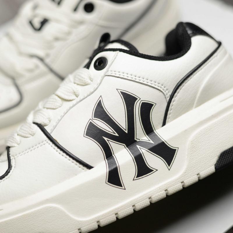 Giày MLB Chunky Liner New York Yankees White Black