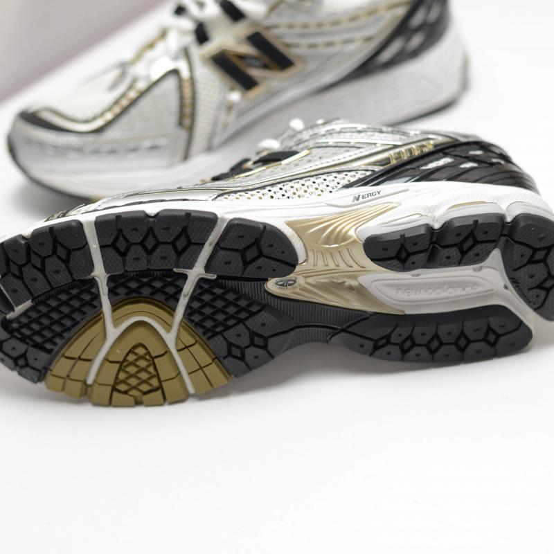 Giày New Balance 1906R ‘White Gold’