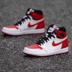 Giầy Nike Air Jordan 1 Retro High OG 'Heritage'