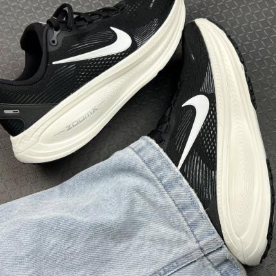 Giày Nike Zoom Vomero 18 'Black White'