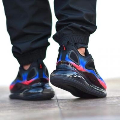 Giầy Nike Air Max 720 "Flash Crimson & Racer Blue"