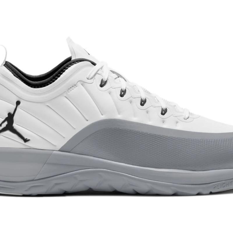 Jordan Trainer Prime White Wolf Grey