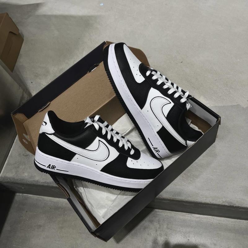 Giày Nike Air Force 1 Low '07 LV8 Panda