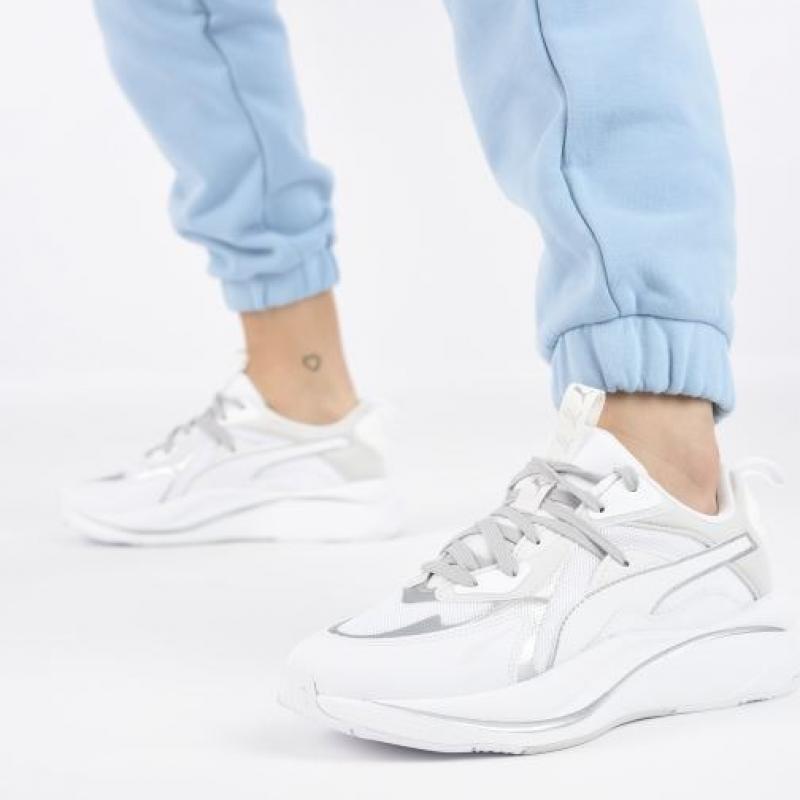 Puma curve glow sale