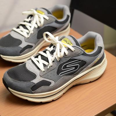 Giầy chạy Skechers Go Run Ultra Light