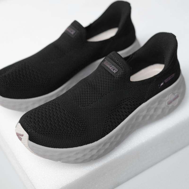 Skechers GoWalk Max Cushioning Flex