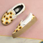 Giầy Vans Slip On Sunflower Sneakers in White