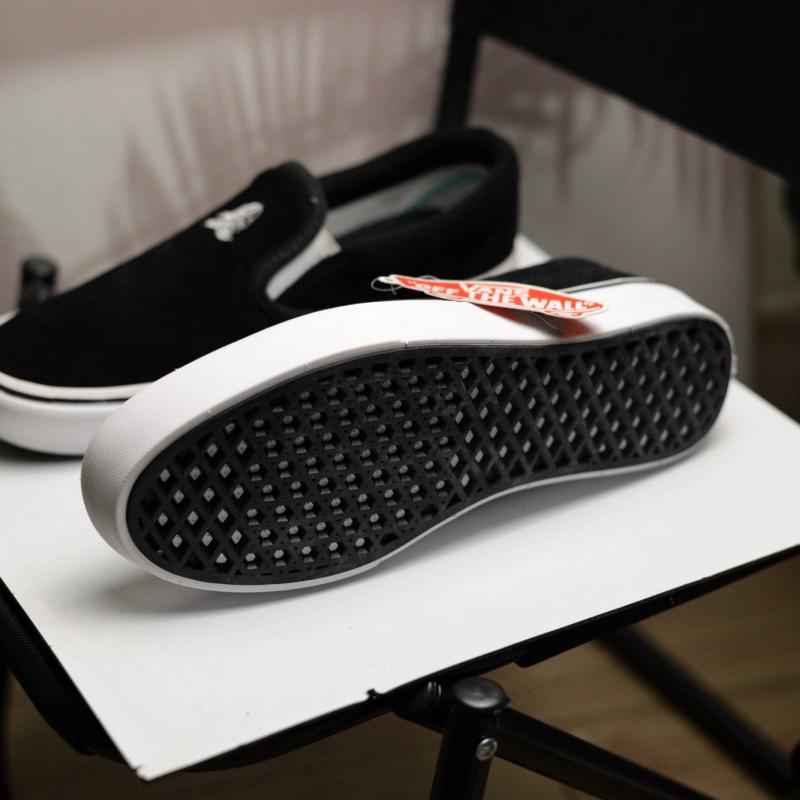 Giầy Vans Comfycush Slip-on Shoes (SIXTY SIXERS BLACK TRUE WHITE)