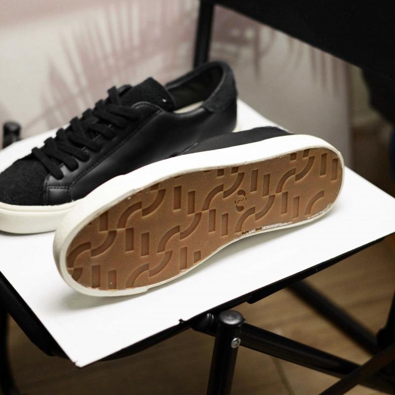 Zara Man Leather Lace-Up Trainer